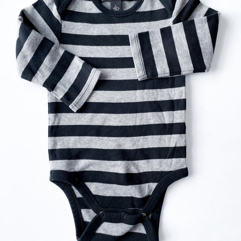 Banana Republic Black and Gray Long Sleeve Bodysuit Size 6-9 months